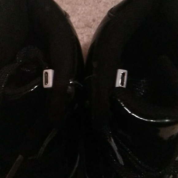 LED Shoes - Picture 5 of 7